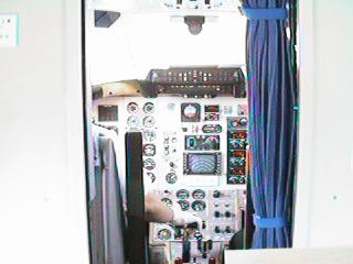 �R�b�N�s�b�g���A�J�[�e���ꖇ